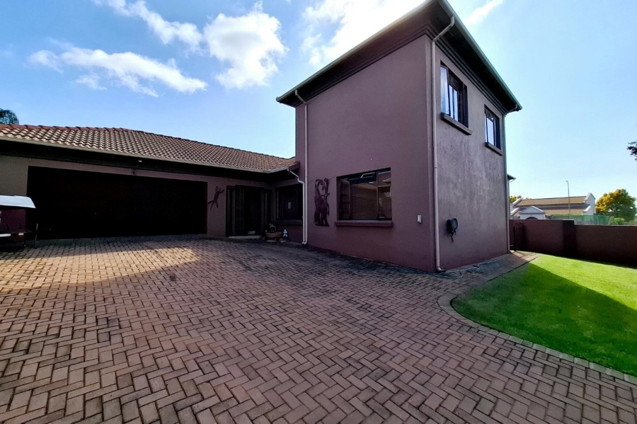 3 Bedroom Property for Sale in Aerorand Mpumalanga