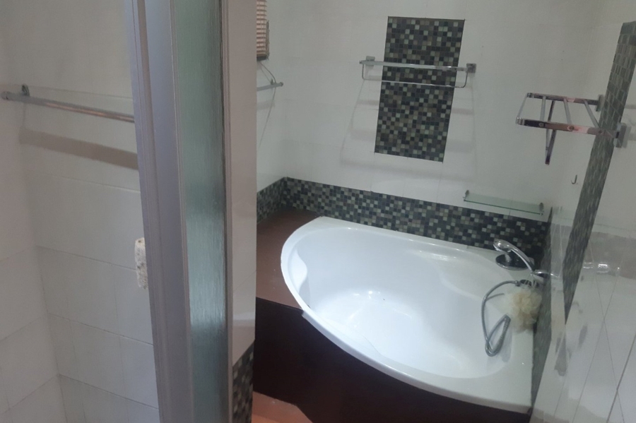 4 Bedroom Property for Sale in Aerorand Mpumalanga