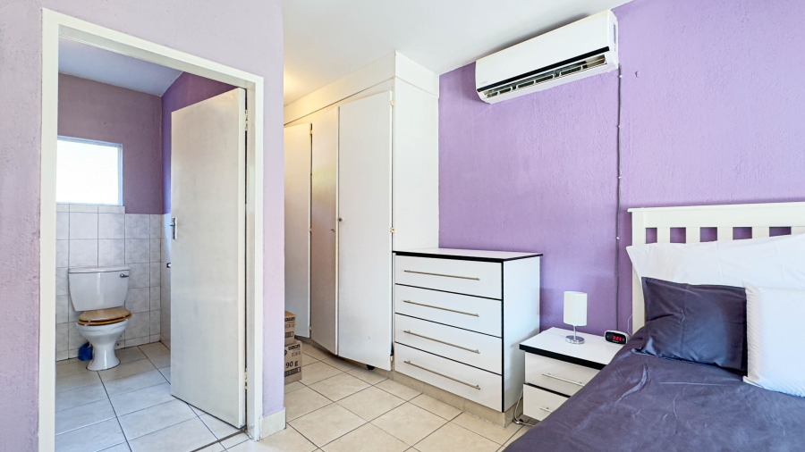 1 Bedroom Property for Sale in West Acres Ext 24 Mpumalanga