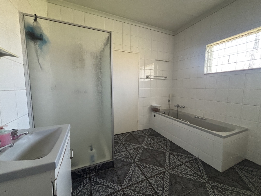 Commercial Property for Sale in Jackaroo A H Mpumalanga