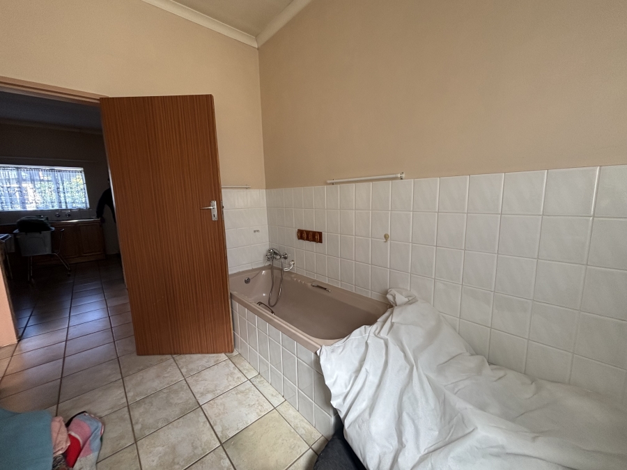 Commercial Property for Sale in Jackaroo A H Mpumalanga