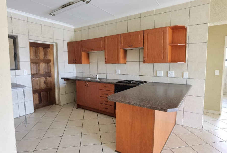 To Let 2 Bedroom Property for Rent in Nelspruit Ext 8 Mpumalanga