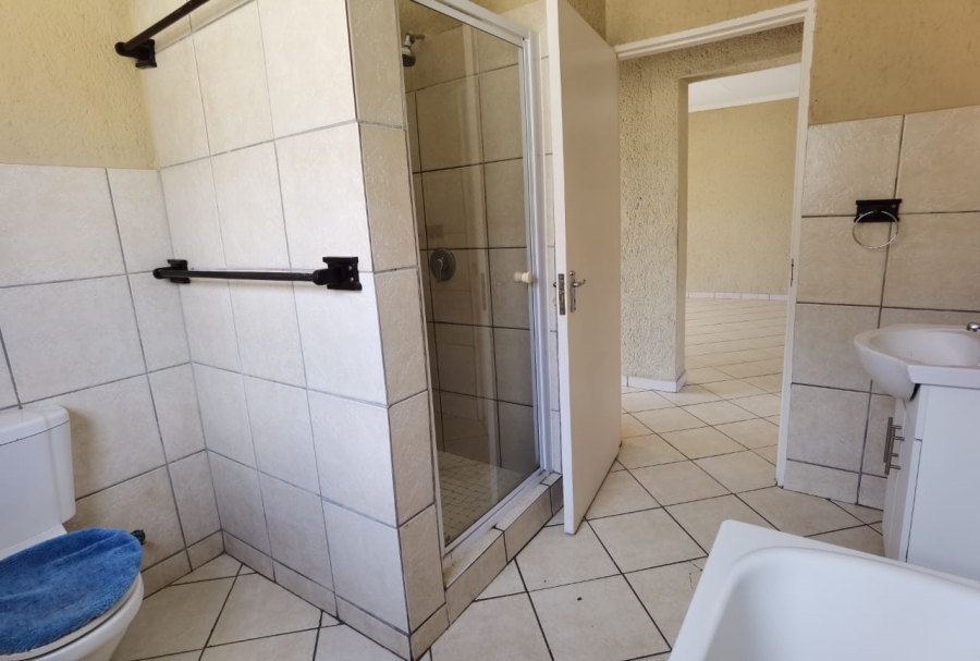 To Let 2 Bedroom Property for Rent in Nelspruit Ext 8 Mpumalanga