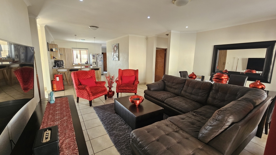 3 Bedroom Property for Sale in Fairlands Estate Mpumalanga