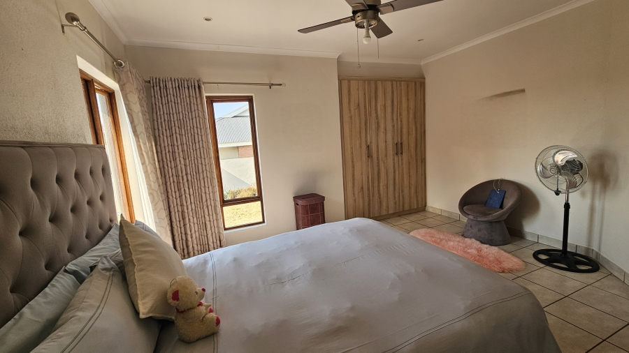 3 Bedroom Property for Sale in Fairlands Estate Mpumalanga