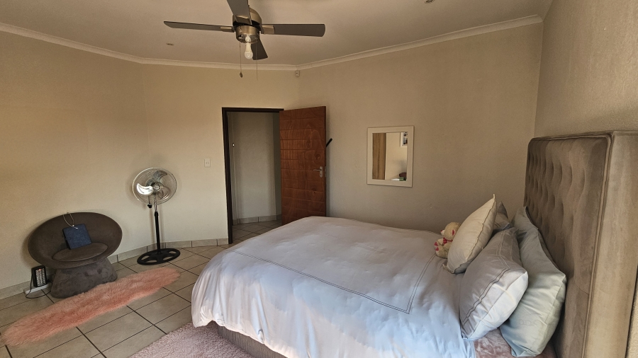 3 Bedroom Property for Sale in Fairlands Estate Mpumalanga