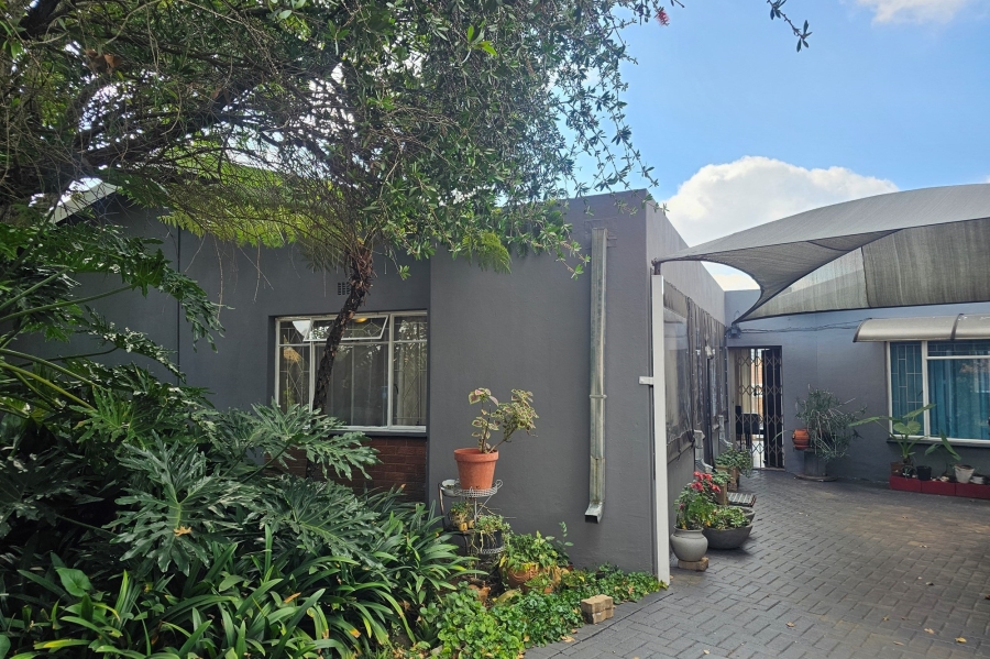5 Bedroom Property for Sale in Middelburg Central Mpumalanga