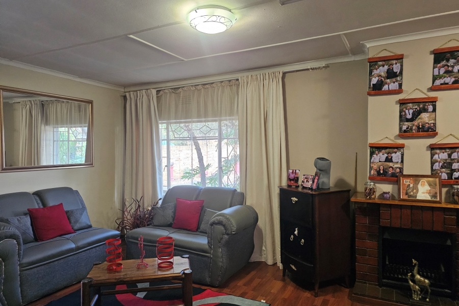 5 Bedroom Property for Sale in Middelburg Central Mpumalanga