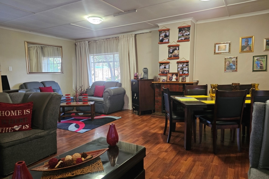 5 Bedroom Property for Sale in Middelburg Central Mpumalanga