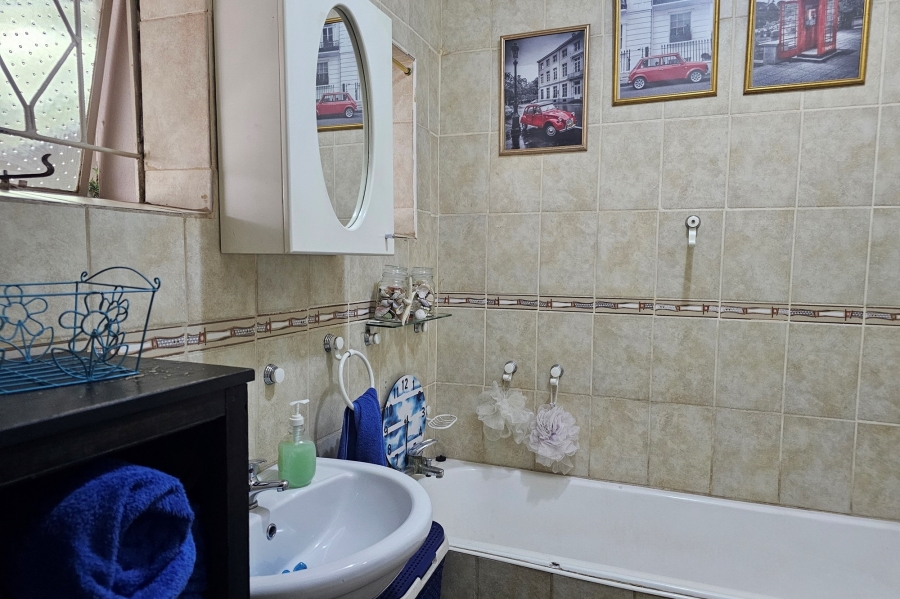 5 Bedroom Property for Sale in Middelburg Central Mpumalanga