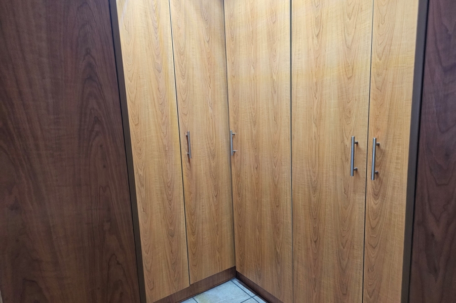 5 Bedroom Property for Sale in Middelburg Central Mpumalanga