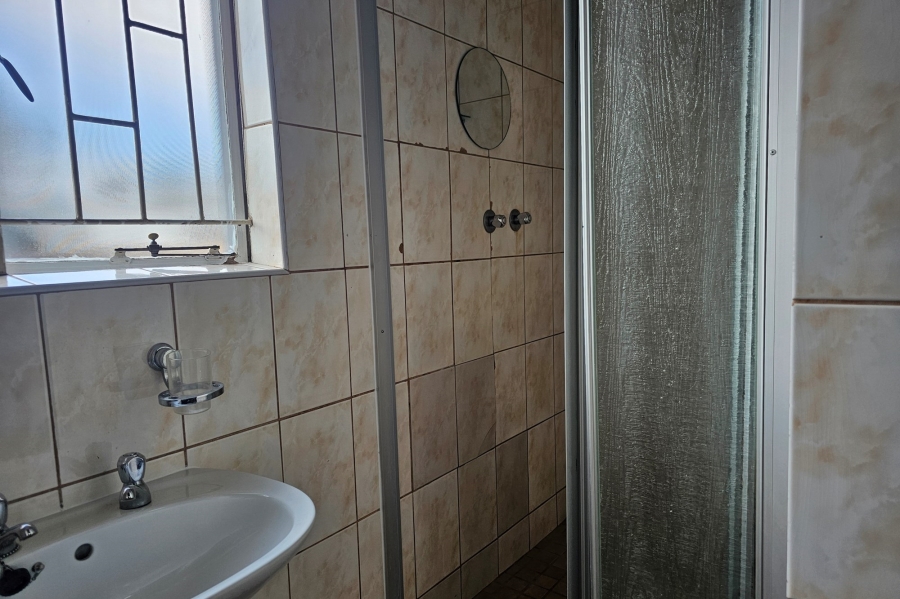 5 Bedroom Property for Sale in Middelburg Central Mpumalanga
