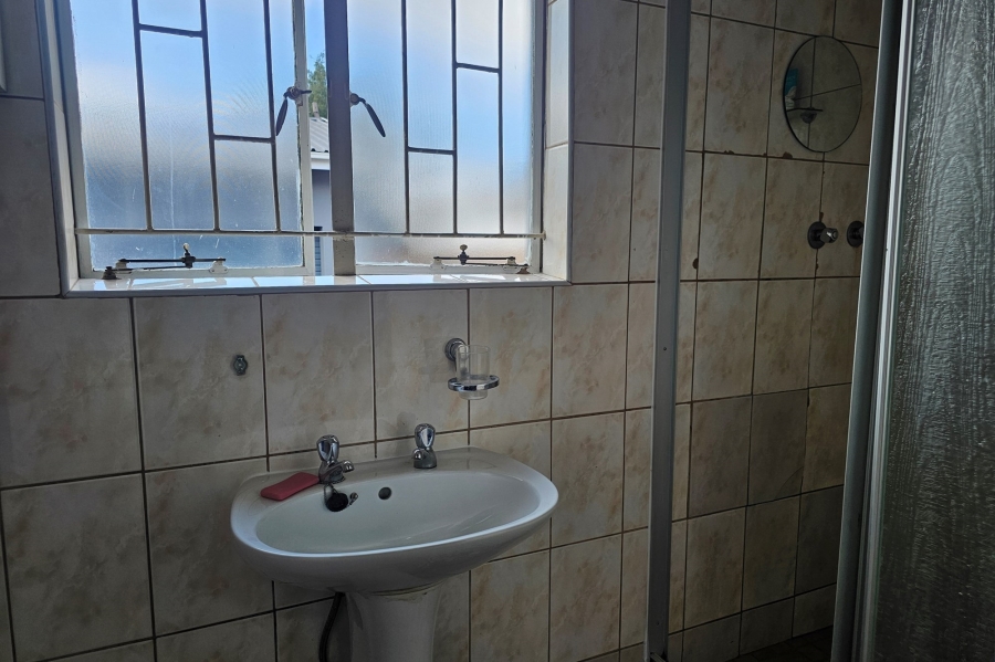 5 Bedroom Property for Sale in Middelburg Central Mpumalanga