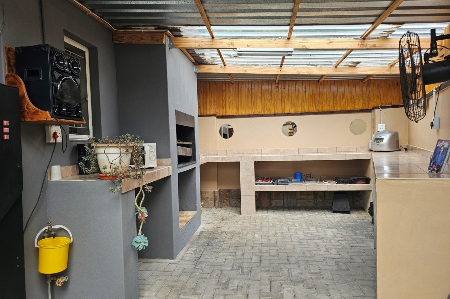 5 Bedroom Property for Sale in Middelburg Central Mpumalanga