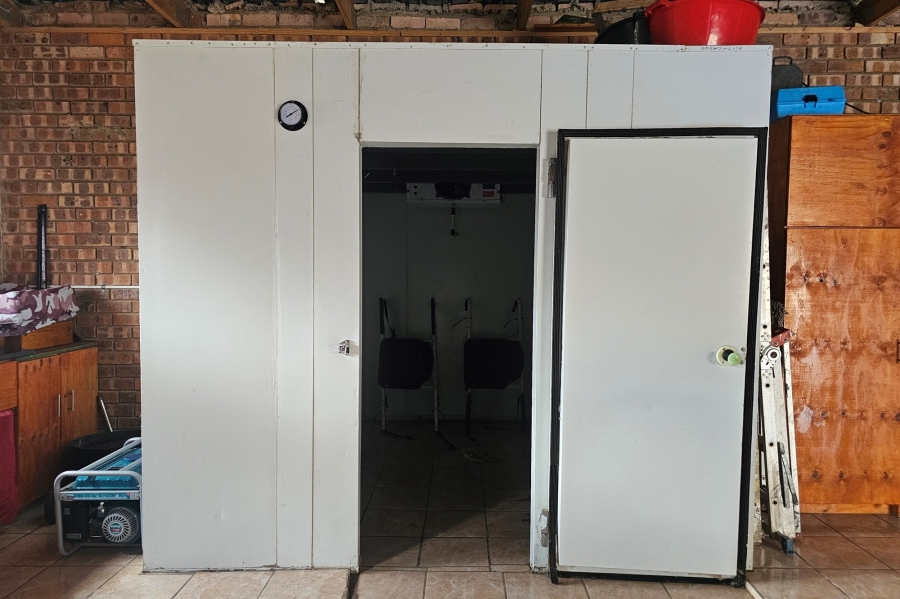 5 Bedroom Property for Sale in Middelburg Central Mpumalanga