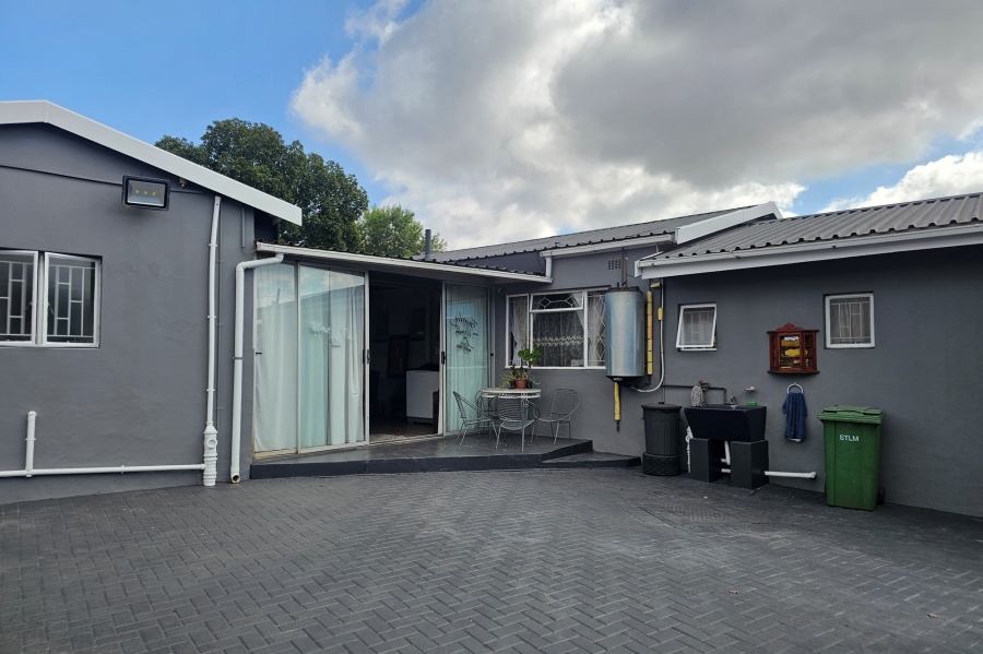 5 Bedroom Property for Sale in Middelburg Central Mpumalanga