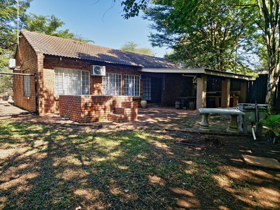 3 Bedroom Property for Sale in Marloth Park Mpumalanga