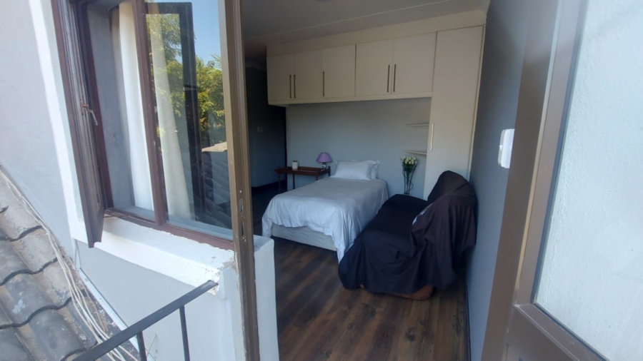 To Let 1 Bedroom Property for Rent in White River Mpumalanga