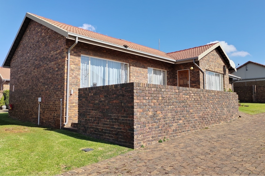 3 Bedroom Property for Sale in Aerorand Mpumalanga