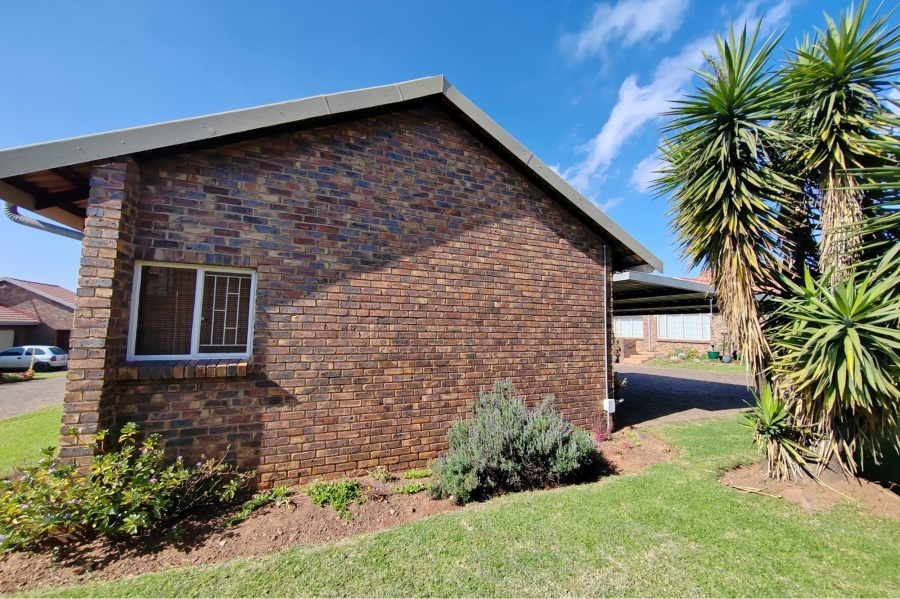 3 Bedroom Property for Sale in Aerorand Mpumalanga