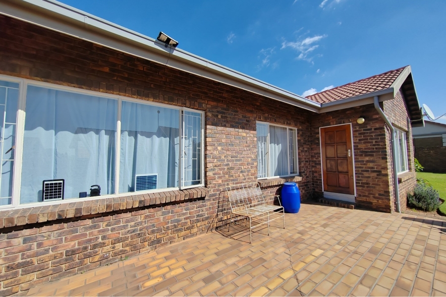 3 Bedroom Property for Sale in Aerorand Mpumalanga