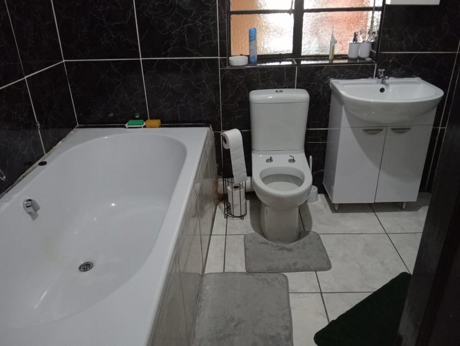 3 Bedroom Property for Sale in Witbank Ext 5 Mpumalanga