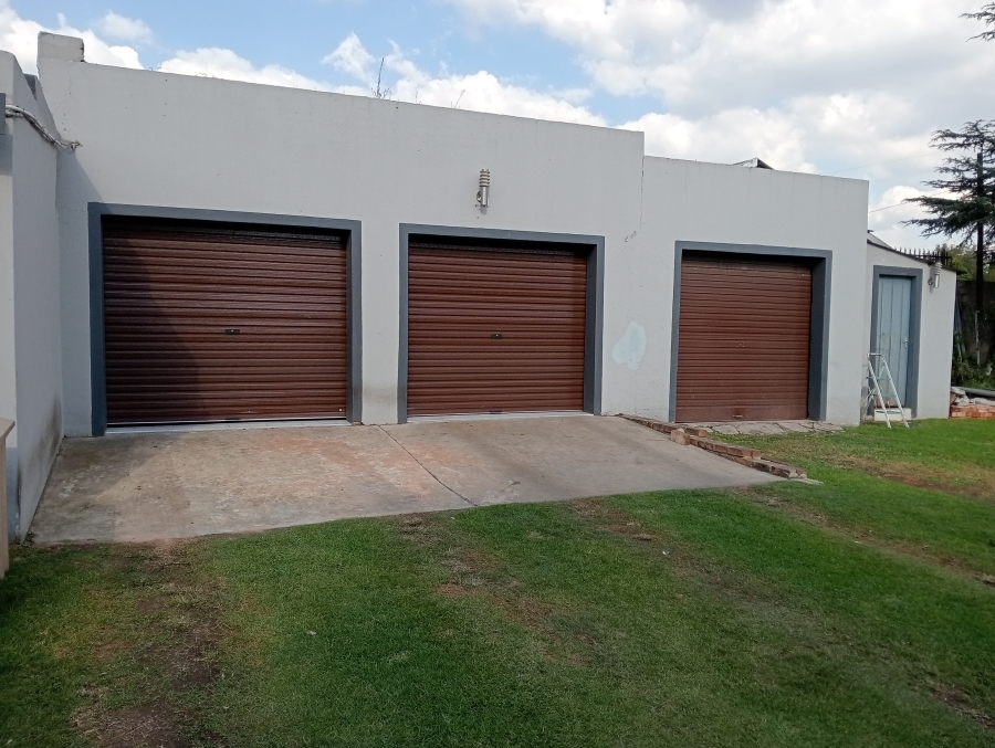 3 Bedroom Property for Sale in Witbank Ext 5 Mpumalanga