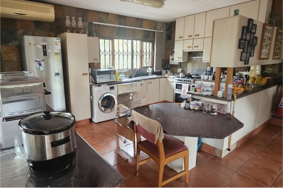 5 Bedroom Property for Sale in Marloth Park Mpumalanga