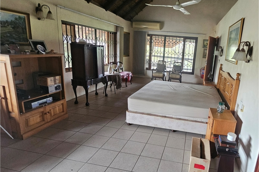 5 Bedroom Property for Sale in Marloth Park Mpumalanga