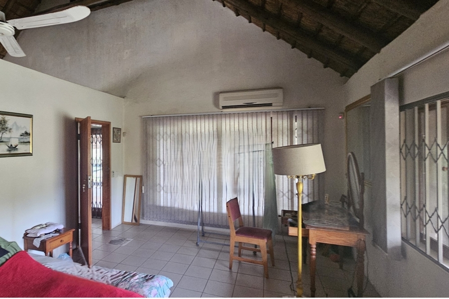 5 Bedroom Property for Sale in Marloth Park Mpumalanga