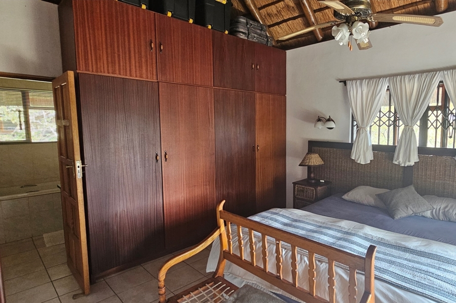 5 Bedroom Property for Sale in Marloth Park Mpumalanga