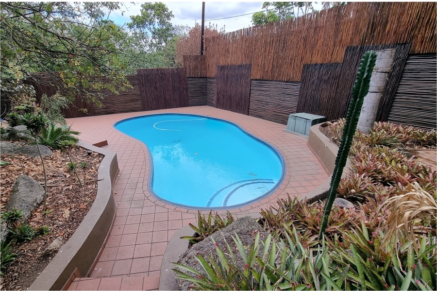 6 Bedroom Property for Sale in Nelspruit Ext 5 Mpumalanga