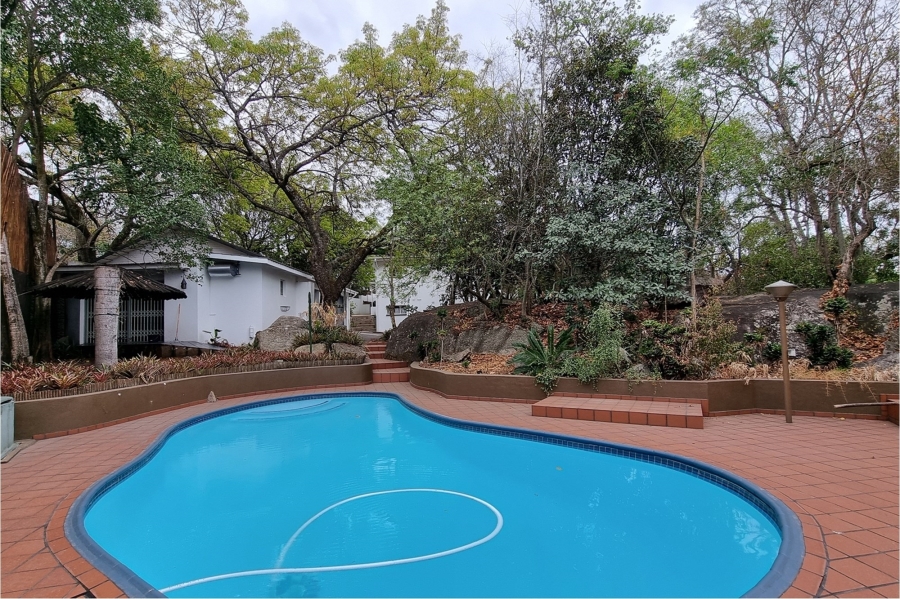 6 Bedroom Property for Sale in Nelspruit Ext 5 Mpumalanga