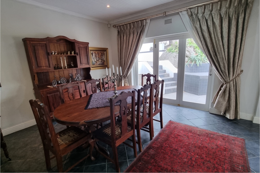 6 Bedroom Property for Sale in Nelspruit Ext 5 Mpumalanga