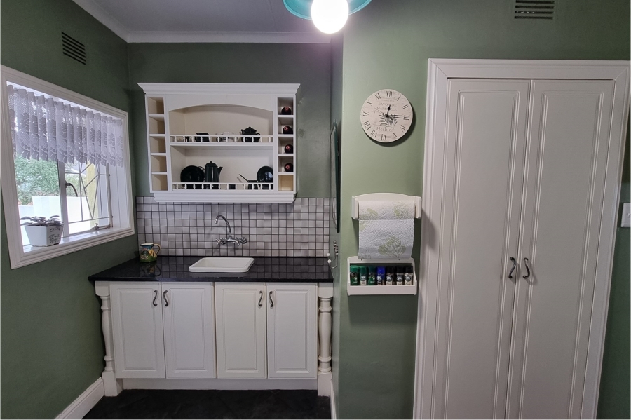 6 Bedroom Property for Sale in Nelspruit Ext 5 Mpumalanga