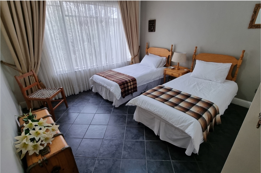 6 Bedroom Property for Sale in Nelspruit Ext 5 Mpumalanga