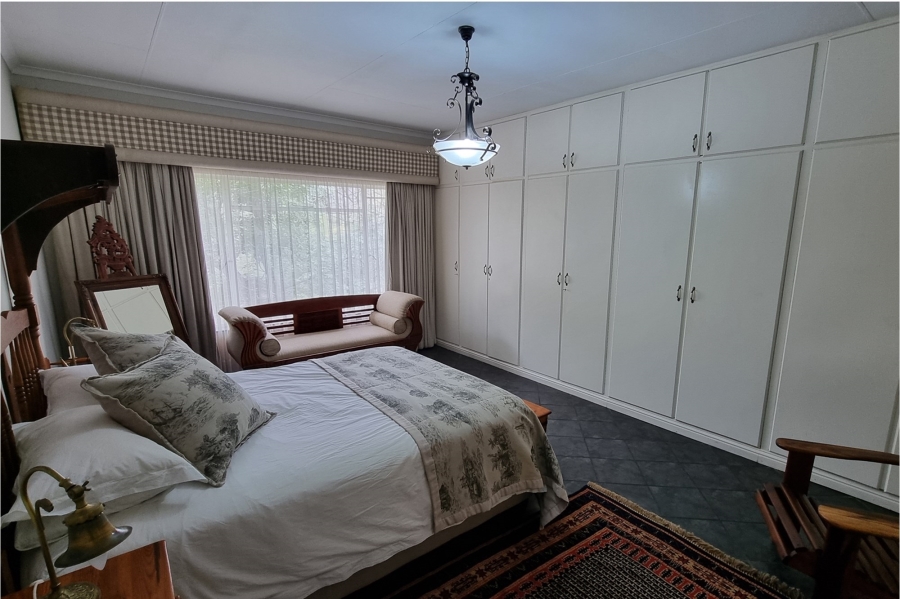 6 Bedroom Property for Sale in Nelspruit Ext 5 Mpumalanga