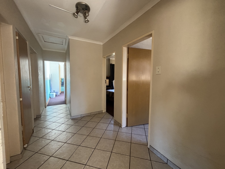 To Let 3 Bedroom Property for Rent in Ben Fleur Mpumalanga