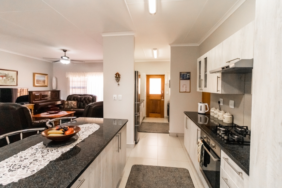 2 Bedroom Property for Sale in Bateleur Estate Mpumalanga