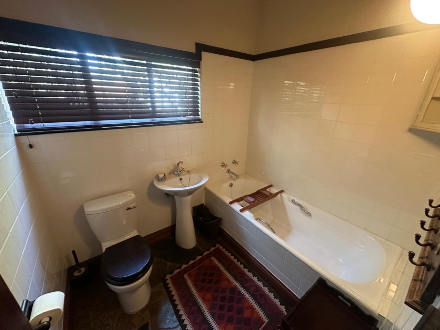 6 Bedroom Property for Sale in Nelspruit Ext 5 Mpumalanga