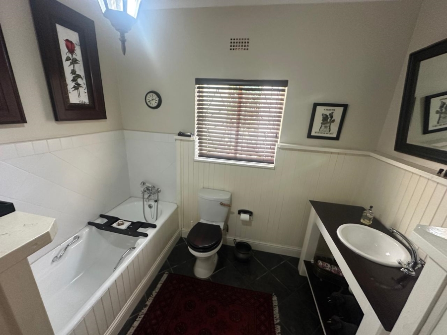 6 Bedroom Property for Sale in Nelspruit Ext 5 Mpumalanga