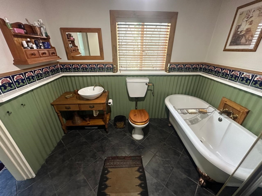 6 Bedroom Property for Sale in Nelspruit Ext 5 Mpumalanga