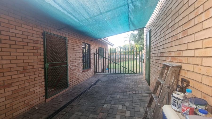 3 Bedroom Property for Sale in West Acres Ext 24 Mpumalanga