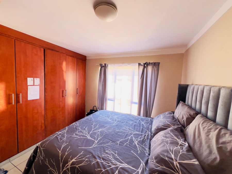 2 Bedroom Property for Sale in Sonheuwel Mpumalanga