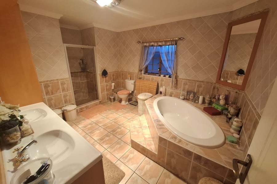 3 Bedroom Property for Sale in Aerorand Mpumalanga