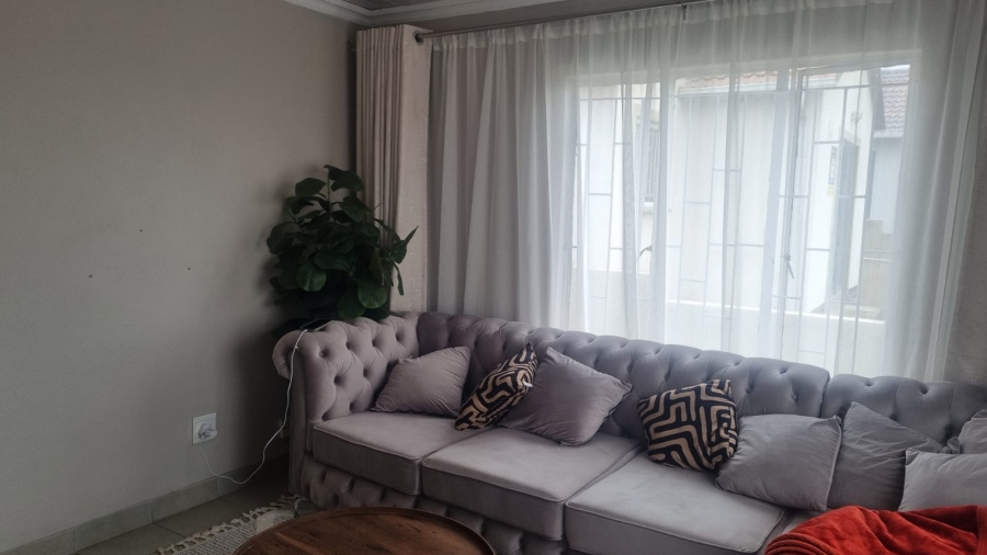 To Let 3 Bedroom Property for Rent in Spring Valley Mpumalanga