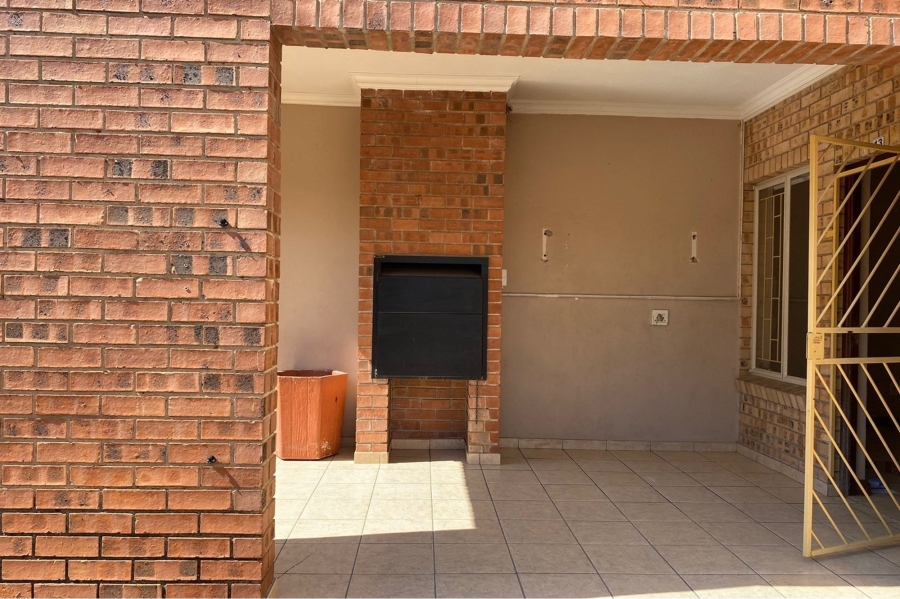 3 Bedroom Property for Sale in West Acres Mpumalanga