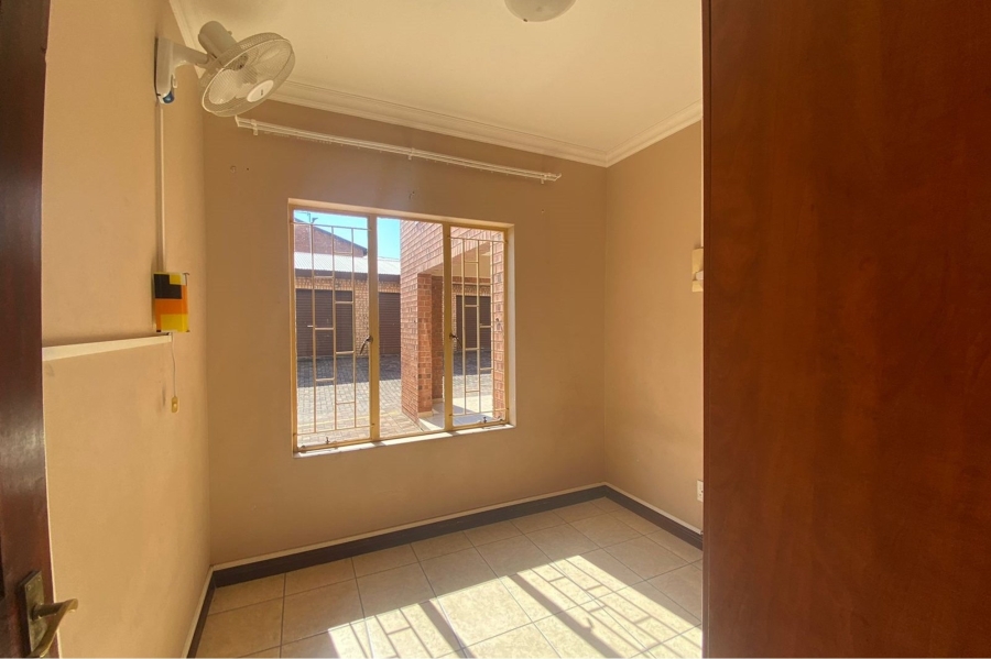 3 Bedroom Property for Sale in West Acres Mpumalanga