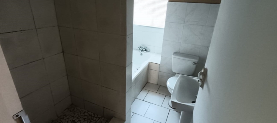 2 Bedroom Property for Sale in Kingsview Mpumalanga