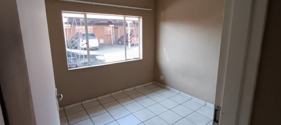 2 Bedroom Property for Sale in Kingsview Mpumalanga